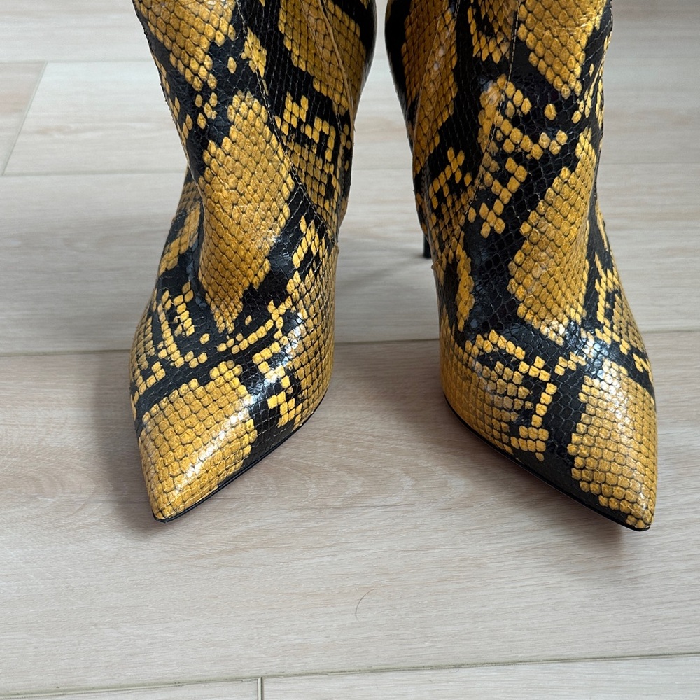 BALLY Heel Women’s Barbra Knee High Leather Python Boot 38 Marigold Yellow - Picture 8 of 12